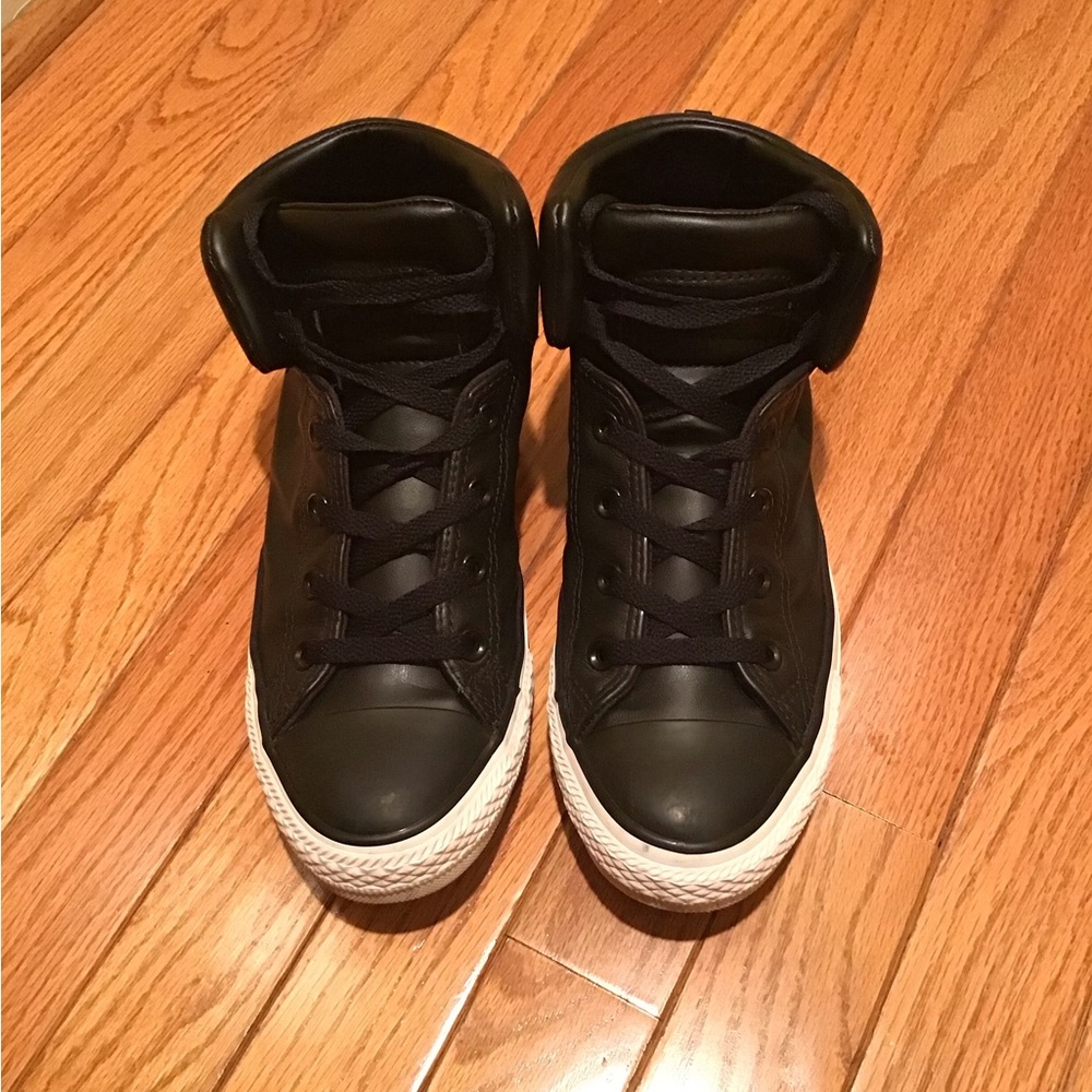 Black Converse Chuck Taylor All Star Sneakers